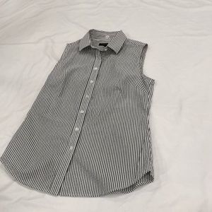 Banana Republic sleeveless button down